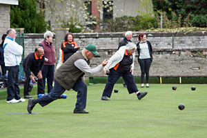 Dunning Bowling Club ladies versus gents