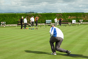 Bowling in Dunning